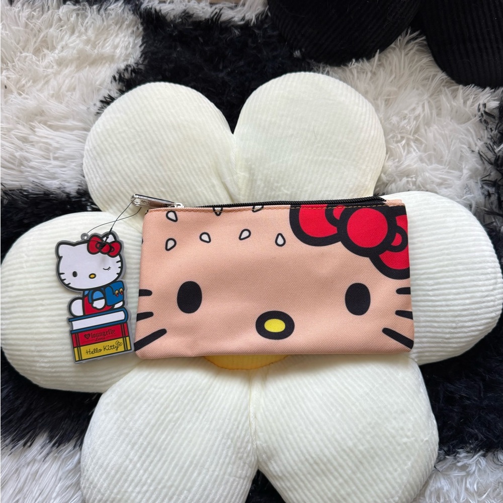 Hello Kitty Burger Pouch